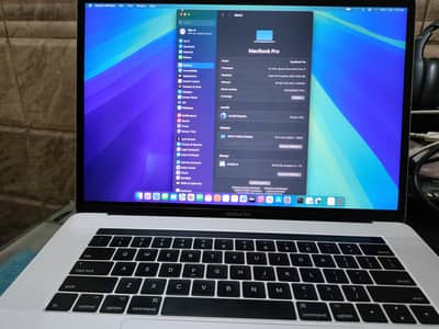 MacBook Pro 2017 (15-inch) | i7 | 16GB RAM | 1TB SSD