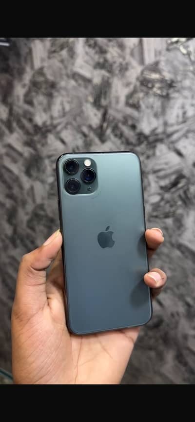 Iphone 11 pro 256 GB factory unlock 2 monty sim time may be