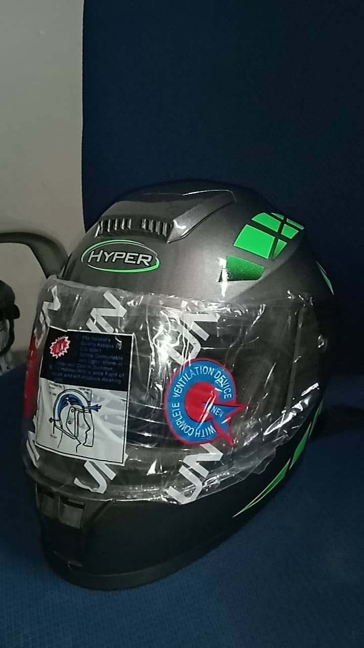 Hyper Platinium Helmets. . . 10