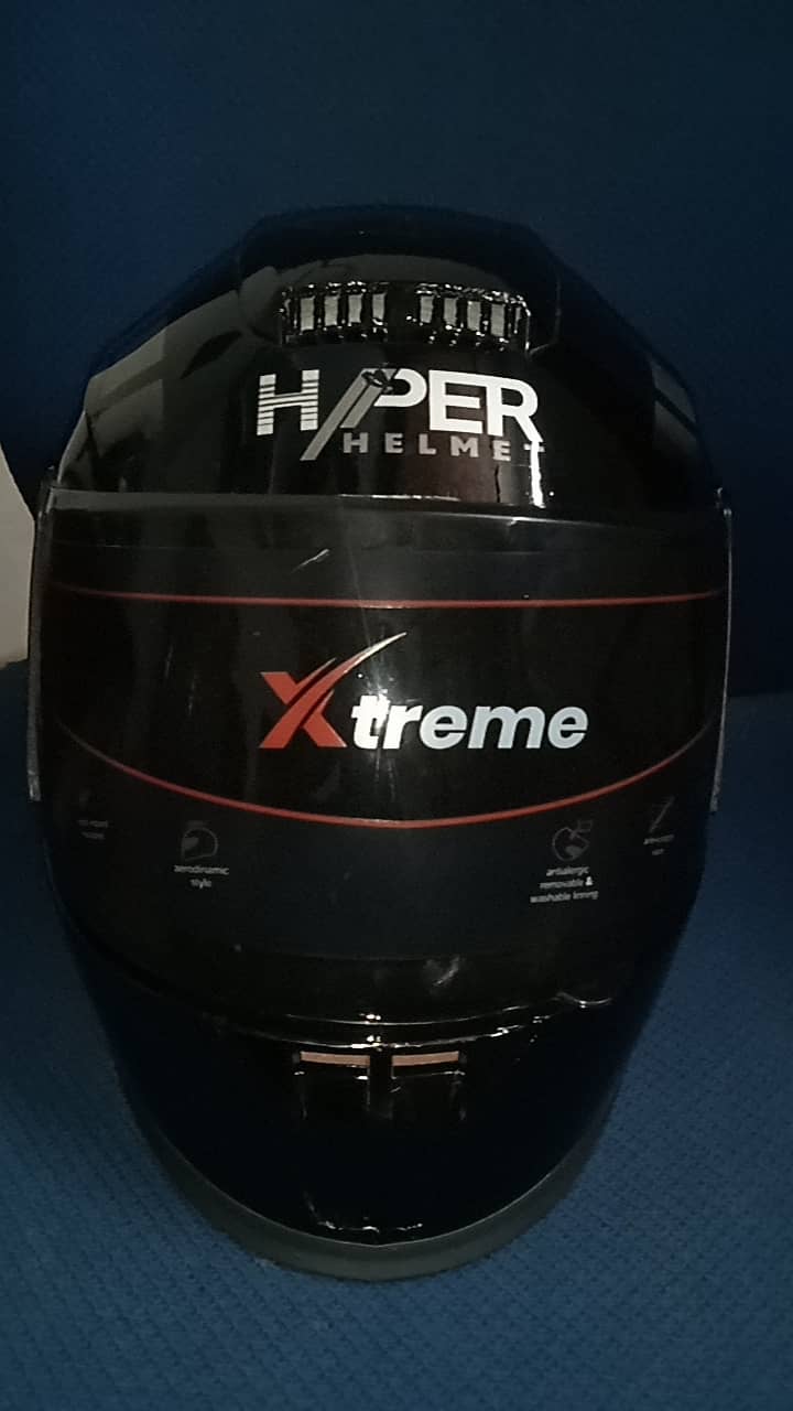 Hyper Platinium Helmets. . . 12