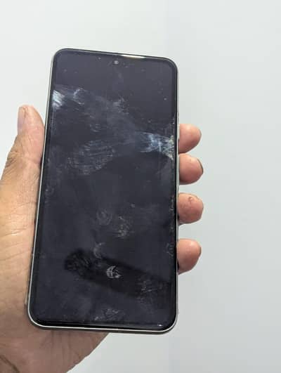 pixel 8 penal ma line or dot ha bikul side pa  exchange possible