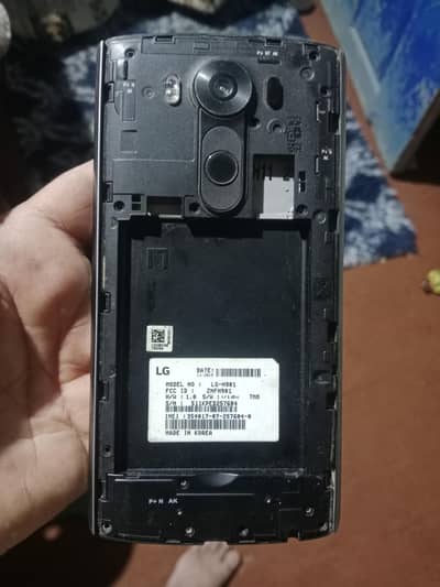 lg v20 penal LCD +cameras+bettery available