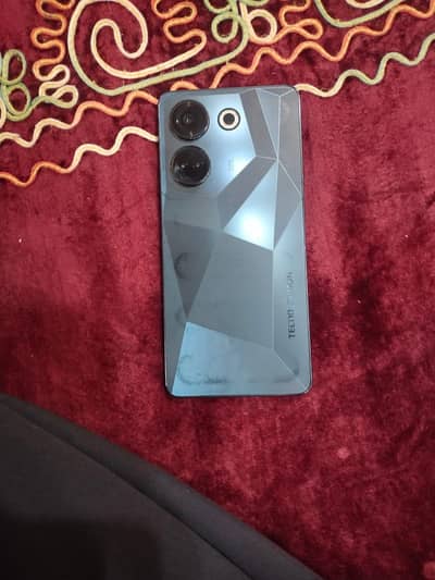 8+8 256gb with box and charger