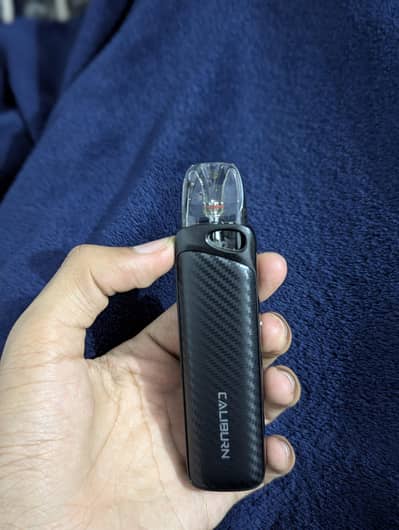 Caliburn G4 pro for sale + kiwi strawberry 100ml 3mg.