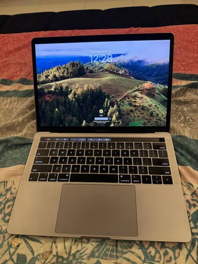Macbook Pro 2019 13 inch  California