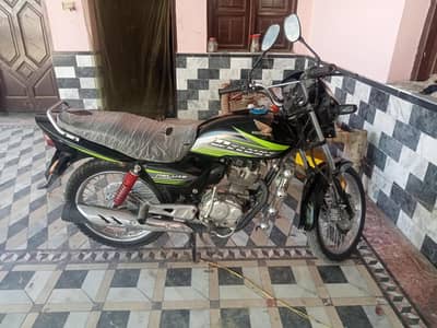Honda Deluxe 2012 model DI Khan registration