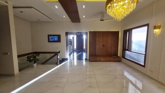 666 Yards Slightly Used Bungalow Prime Location Dha Phase 6