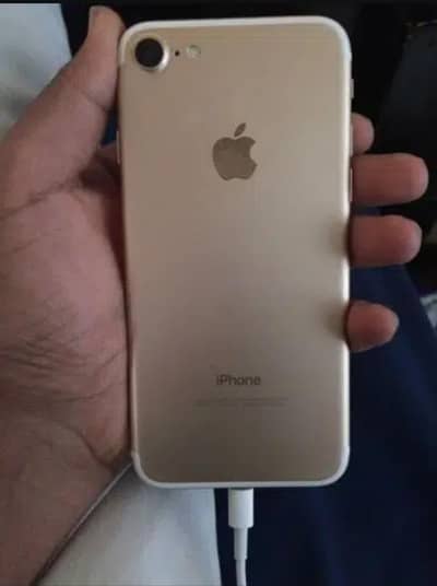 IPhone 7 Gold Lush Condition