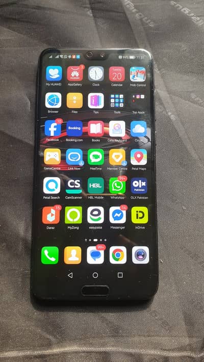 huawei P20 Pro available for sale in 10/9 condition