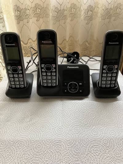 UK imported Panasonic trio cordless phone with intercom answer machin
