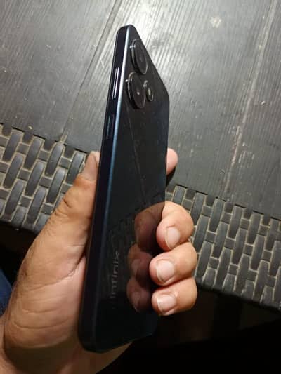 Infinix hot 30 play 8/128 gb