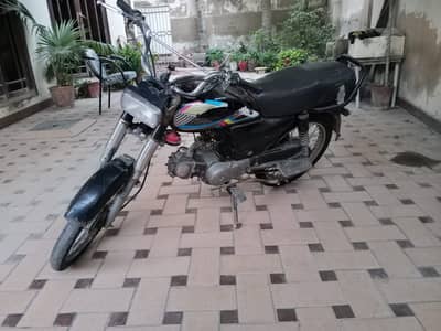 Super Power Model 2010 black .