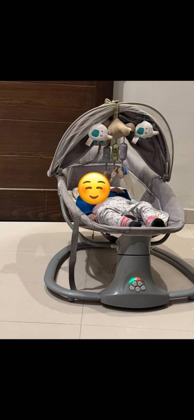 Mastela 3 in 1 swing 10/9 condition