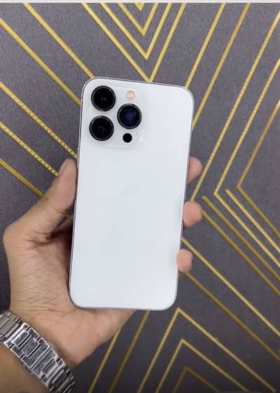 iPhone 13 pro factory unlock 256 gb ( 03262656208 )