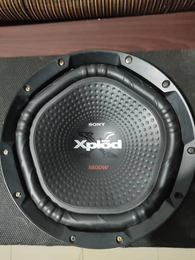 subwoofer and amplifier