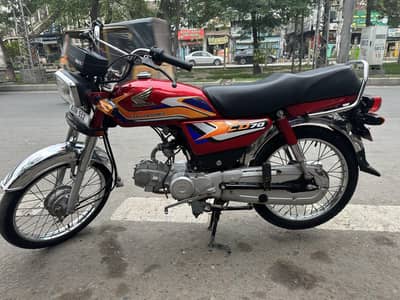 HONDA CD70 2024/2025
