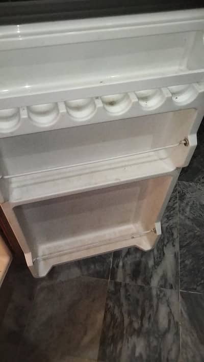 dowlance mini fridge