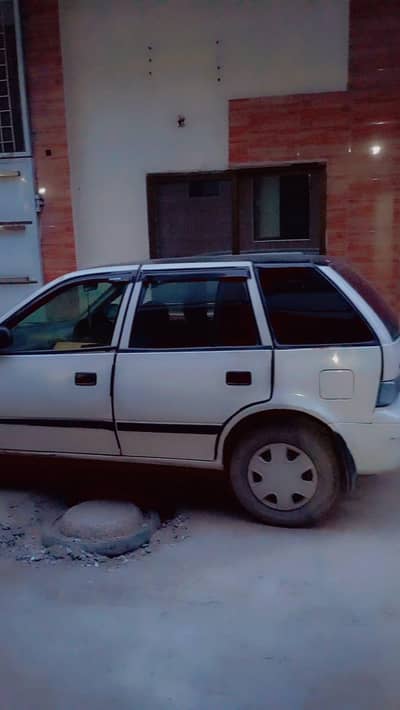 Suzuki Cultus in good condition