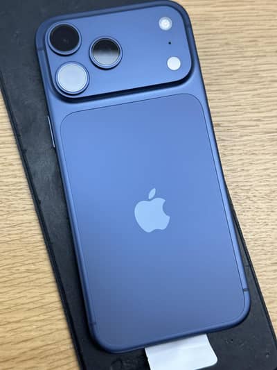 iPhone 17 pro max 256gb factory unlocked