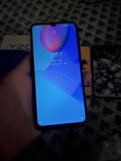 Y 20 vivo with box 03497986491