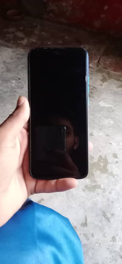 spark. 4 lite 2 32 for sale