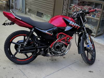 Yamaha YBR 125 G ( Fully modified)