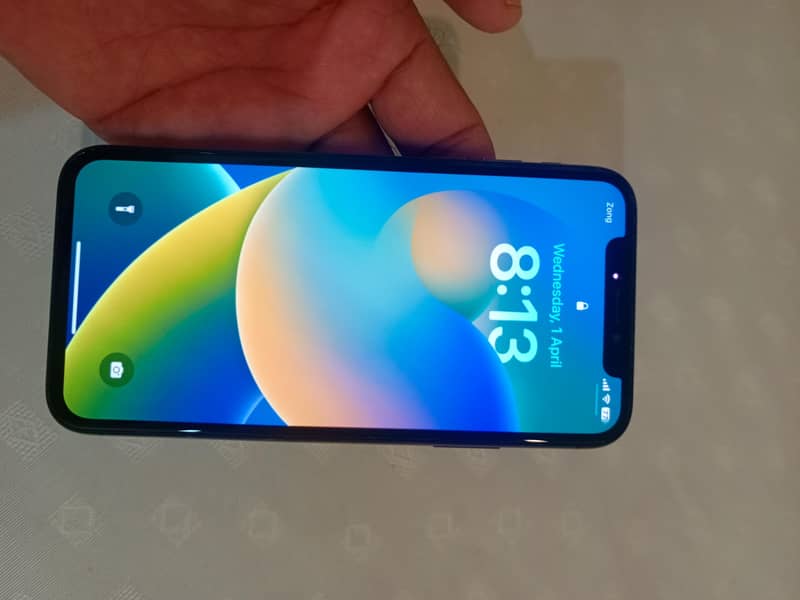 iPhoneX really mint condition 3