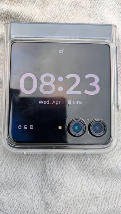 Motorola Razr 60.10/10 exchange with Good mobile