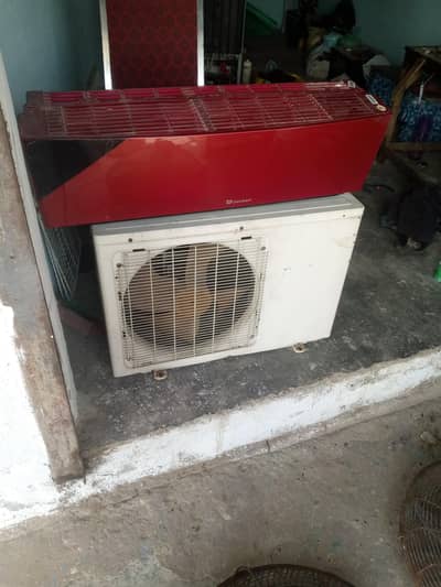 Dawlance Ac good color  good condition