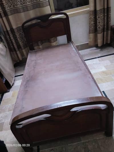 Single Bed – Sheesham Wood – Good Condition