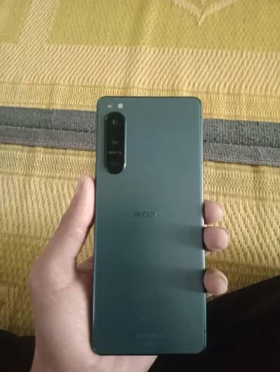 sony x peria 5 mark 4 ( 2 month sim working]