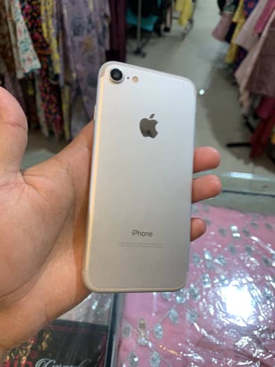 iPhone 7 128gb pta approved 100 health all ok