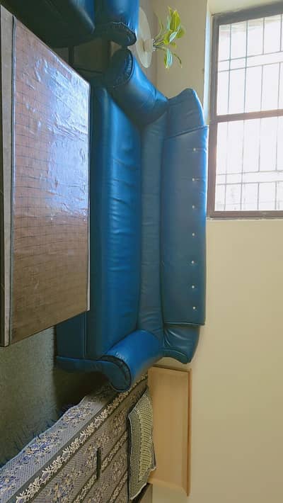 5 seater leather sofa for sell