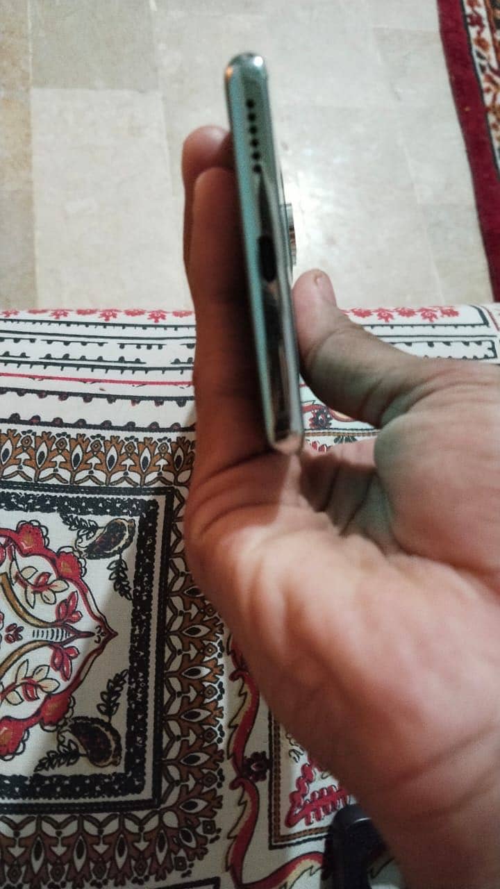 Tecno Camon 40 pro 1