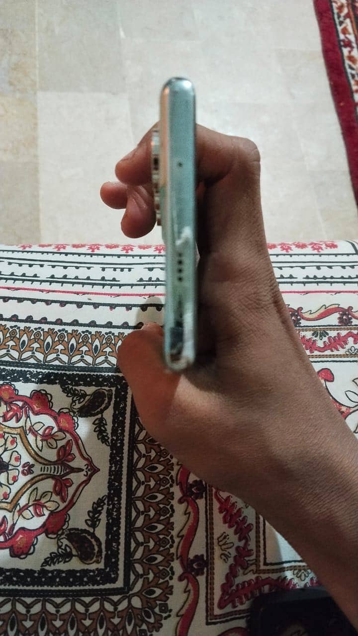 Tecno Camon 40 pro 5