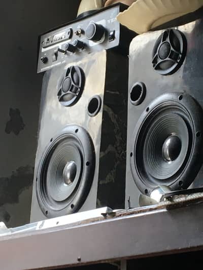 Studio speaker’s