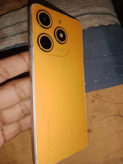 Tecno spark 10 4+4/128 box charger sath ha