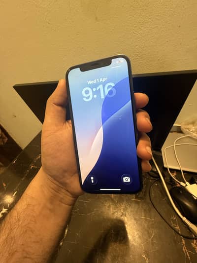 IPhone 12 in good condition no fault