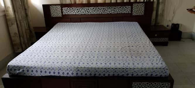 complete bed set with chest of drawers