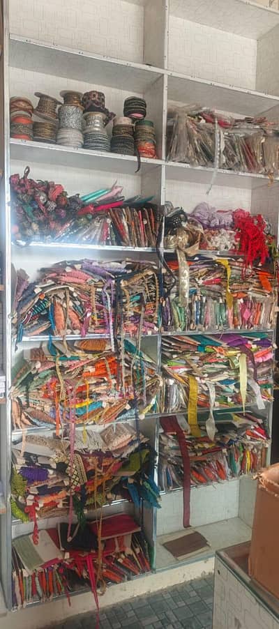 Cosmetics Shop ka Sara stok for sale he