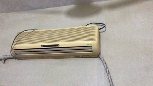 Lg Ac in working condition jet Cool chill cooling