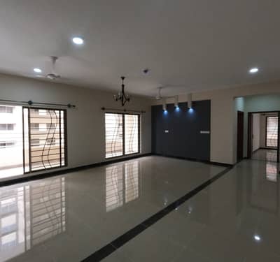 Flat Of 3000 Square Feet Is Available For Sale In Contemporary Neighborhood Of Cantt