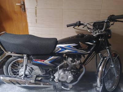 Honda CG 125 2025