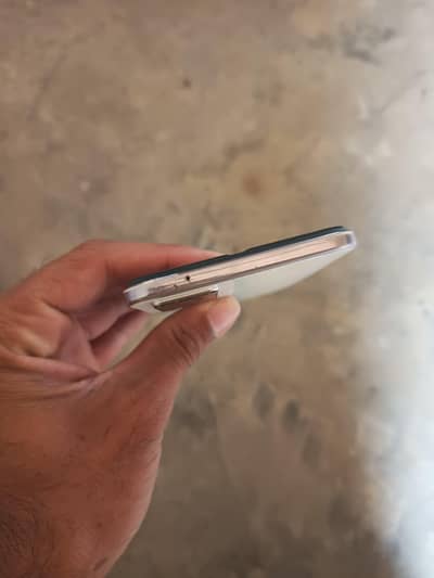 vivo v21 urgent sale