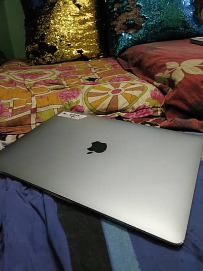 MACBOOK PRO 2016/2017 Model 8/256