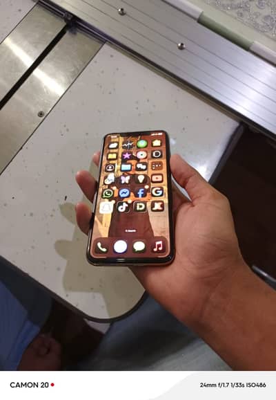 I phone xs max pta aprovd 38000