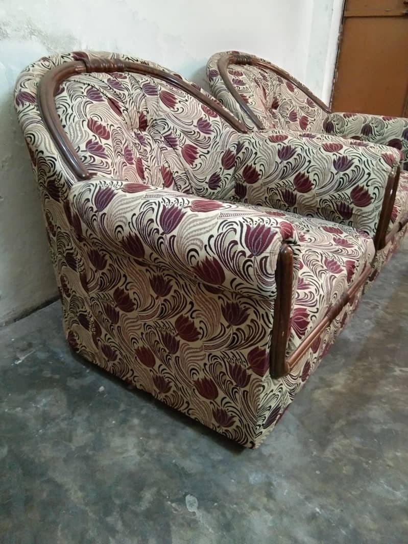 single sofa 3