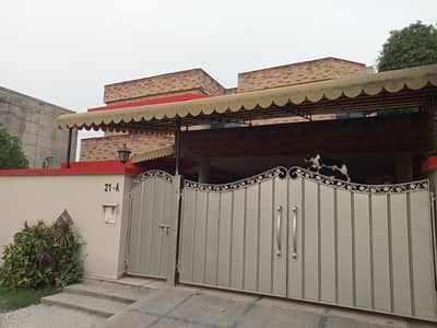 1 KANAL HOUSE FOR RENT GULBERG GARDEN TOWN ZAMAN PARK SHADMAN GOR UPPER MAL LGOLF VIEW LAHORE
