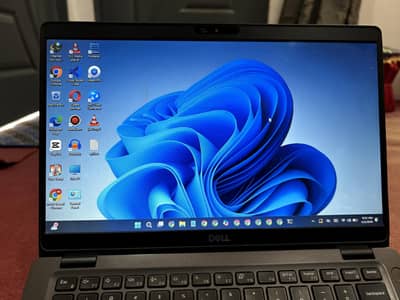 DELL latitude 5300