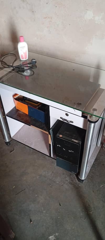 PC Table